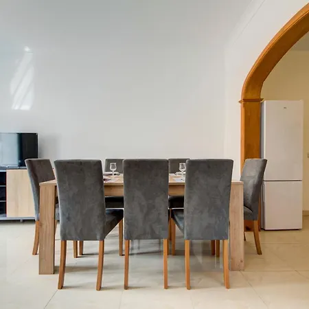 아파트 Secluded 3 Bedroom Close To Promenade 슬리에마