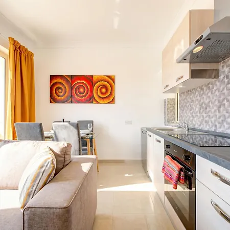 Don Rua 3bd & Penthouse With Heated Jacuzzi * Sliema