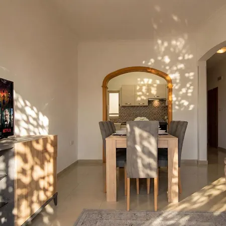 Don Rua 3bd & Penthouse With Heated Jacuzzi Lejlighed Sliema